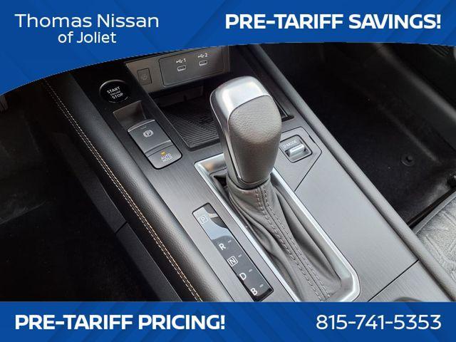 Photo of 2025 Aspen White Tri Nissan Kicks