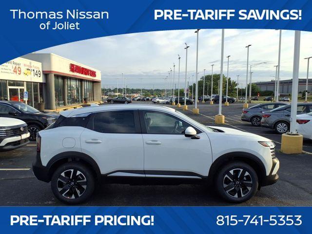 Photo of 2025 Aspen White Tri Nissan Kicks