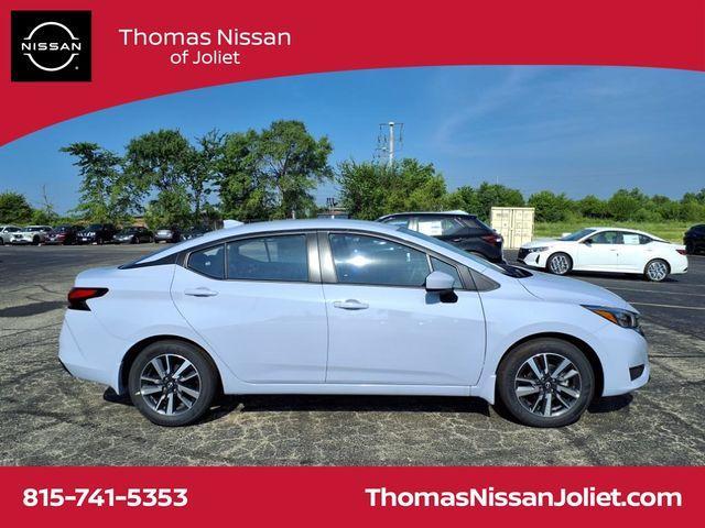 Photo of 2025 Gray Sky Pearl Nissan Versa