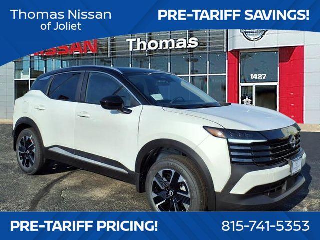 Photo of 2025 2t Wht Blk Roof Nissan Kicks