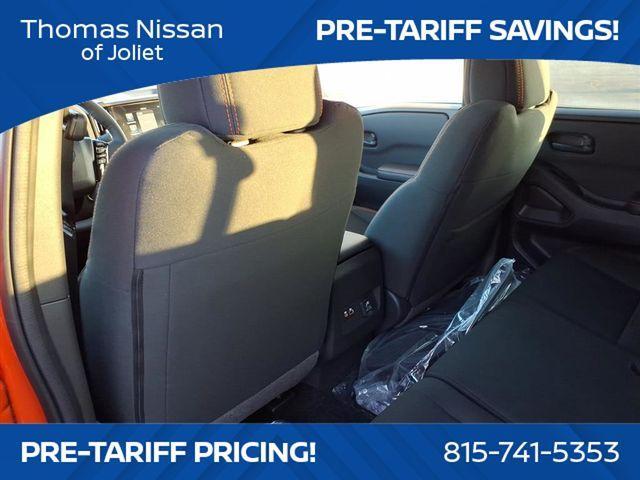 Photo of 2026 Afterburn Orang Nissan Frontier