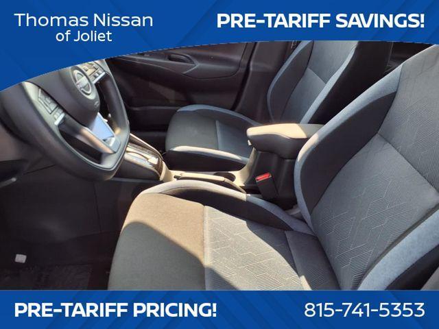 Photo of 2025 Gray Sky Pearl Nissan Versa