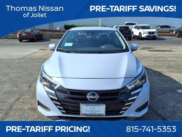 Photo of 2025 Gray Sky Pearl Nissan Versa