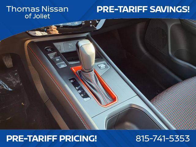 Photo of 2025 2t Ice Blk Roof Nissan Kicks