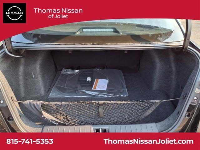 Photo of 2025 Black Nissan Versa