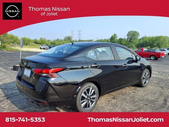 Photo of 2025 Black Nissan Versa