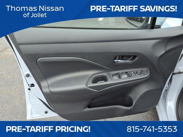Photo of 2025 Gray Sky Pearl Nissan Versa