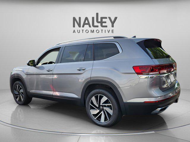Photo of 2025 Silver Mist Metallic Volkswagen Atlas