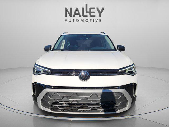 Photo of 2025 Pure White Volkswagen Taos