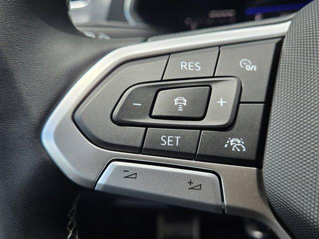 Photo of 2023 Opal White Pearl Volkswagen Tiguan
