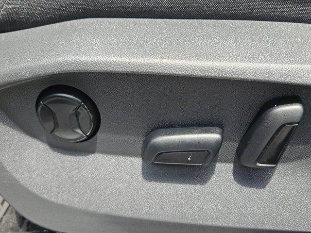 Photo of 2023 Opal White Pearl Volkswagen Tiguan