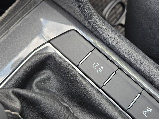 Photo of 2023 Opal White Pearl Volkswagen Tiguan