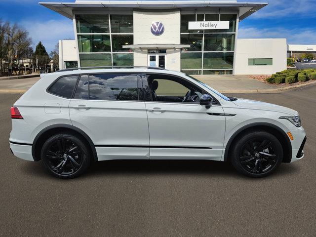 Photo of 2023 Opal White Pearl Volkswagen Tiguan