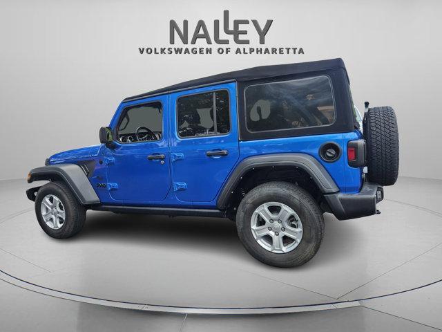 Photo of 2021 Hydro Blue Pearlcoat Jeep Wrangler Unlimited