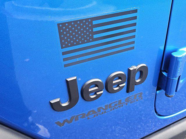 Photo of 2021 Hydro Blue Pearlcoat Jeep Wrangler Unlimited