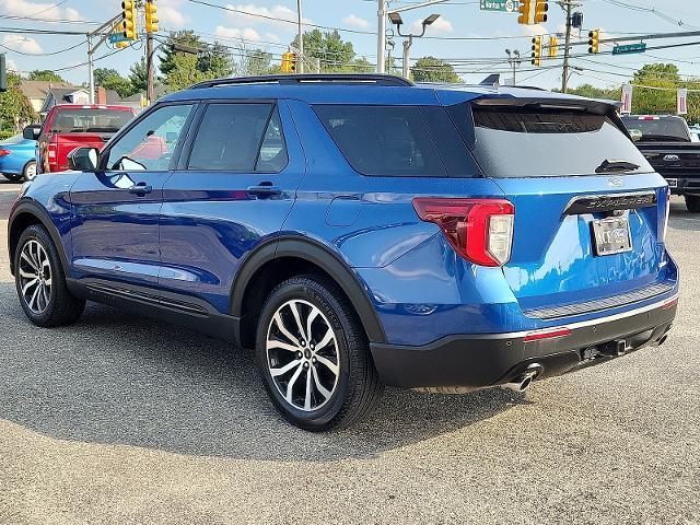 Photo of 2022 ATLAS BLUE METALLIC Ford Explorer