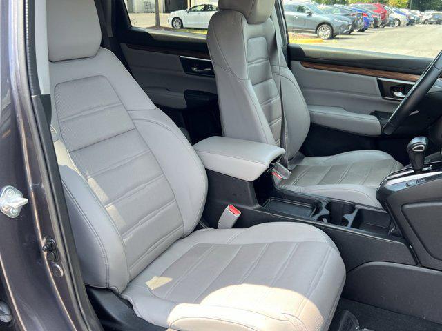 Photo of 2022 Sonic Gray Pearl Honda CR-V