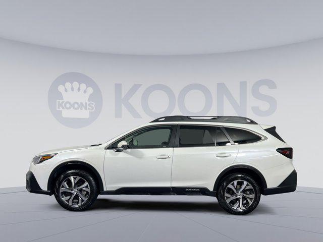 Photo of 2022 Crystal White Pearl Subaru Outback