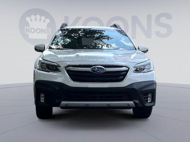 Photo of 2022 Crystal White Pearl Subaru Outback