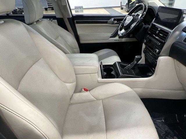 Photo of 2022 Nightfall Mica Lexus GX 460