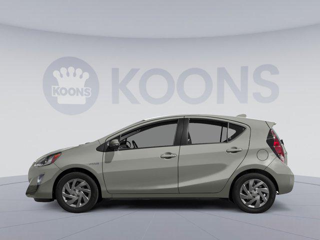 Photo of 2015 Classic Silver Metallic Toyota Prius c