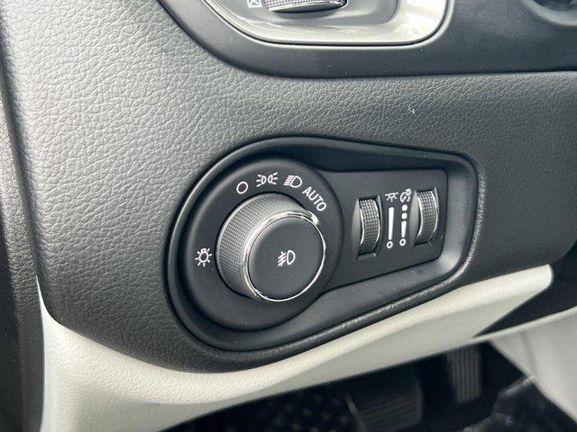 Photo of 2022 Slate Blue Pearlcoat Jeep Renegade