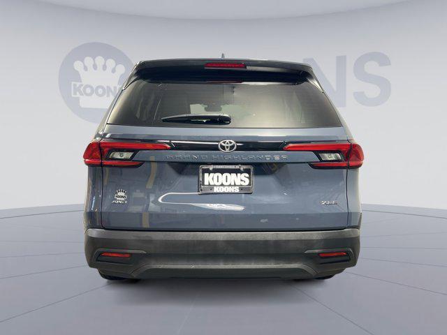 Photo of 2024 Storm Cloud Toyota Grand Highlander