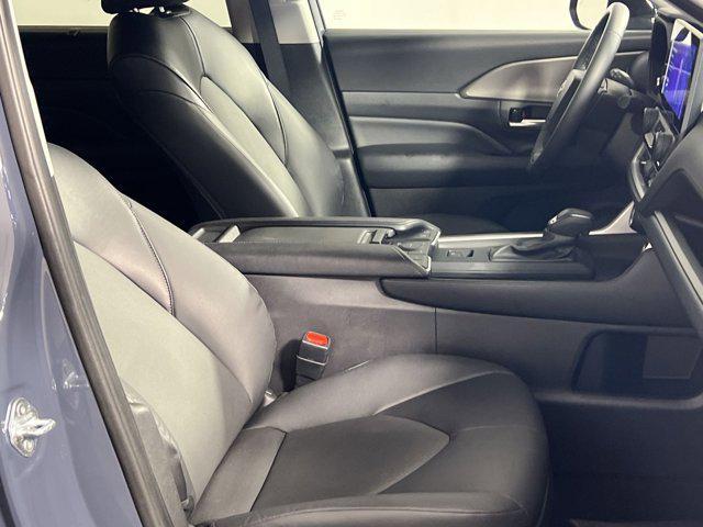 Photo of 2024 Storm Cloud Toyota Grand Highlander