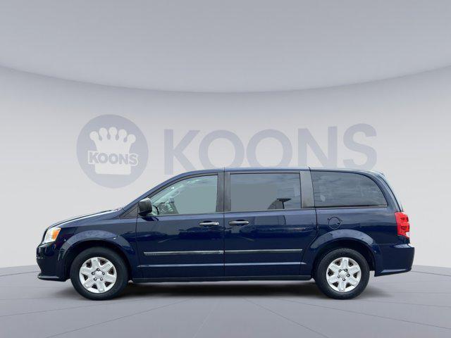 Photo of 2013 True Blue Pearlcoat Dodge Grand Caravan