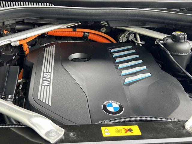 Photo of 2022 Black Sapphire Metallic BMW X5 PHEV