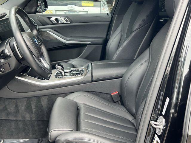 Photo of 2022 Black Sapphire Metallic BMW X5 PHEV