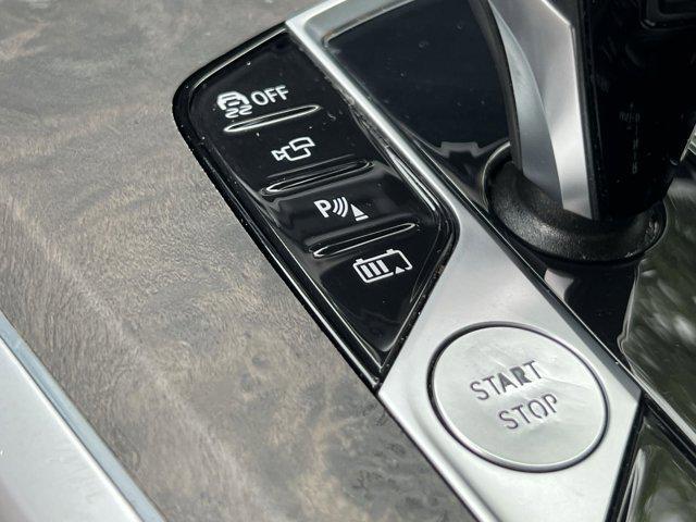 Photo of 2022 Black Sapphire Metallic BMW X5 PHEV