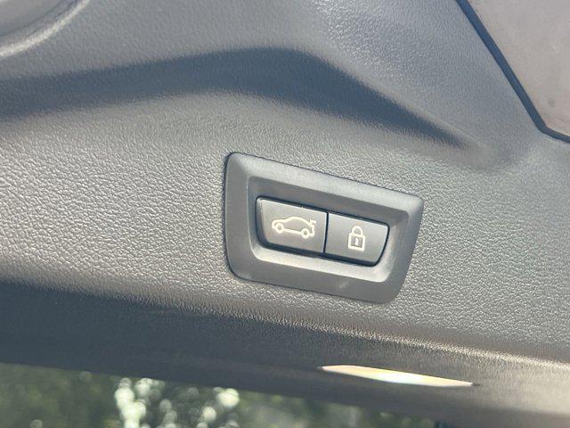 Photo of 2022 Black Sapphire Metallic BMW X5 PHEV
