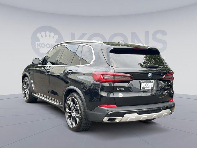 Photo of 2022 Black Sapphire Metallic BMW X5 PHEV