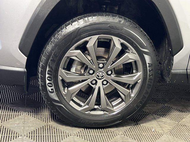 Photo of 2023 Silver Sky Metallic Toyota RAV4 Hybrid
