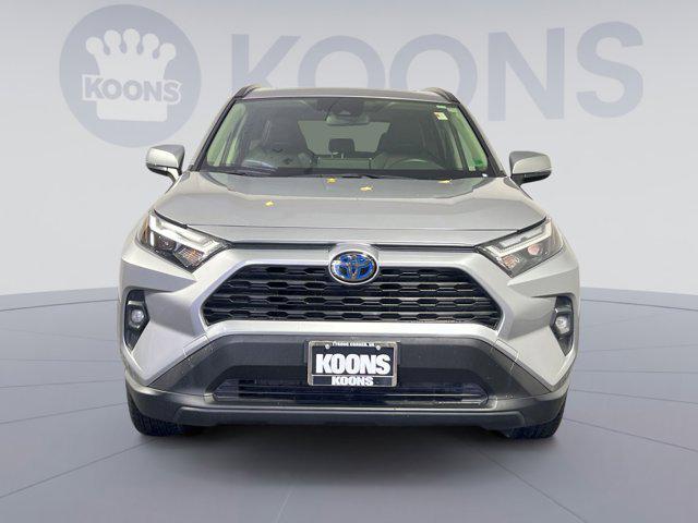 Photo of 2023 Silver Sky Metallic Toyota RAV4 Hybrid
