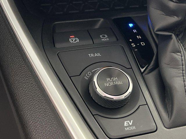 Photo of 2023 Silver Sky Metallic Toyota RAV4 Hybrid