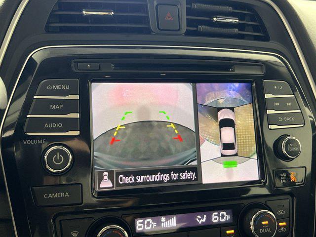 Photo of 2022 Super Black Nissan Maxima