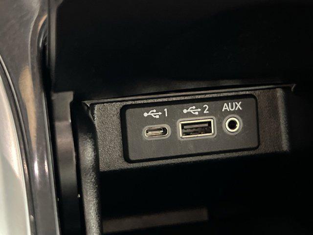 Photo of 2022 Super Black Nissan Maxima