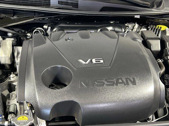 Photo of 2022 Super Black Nissan Maxima