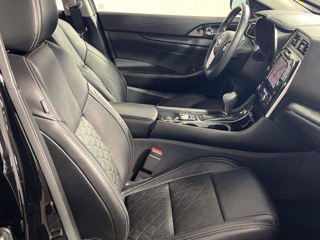 Photo of 2022 Super Black Nissan Maxima