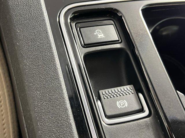 Photo of 2019 Black Jaguar F-PACE
