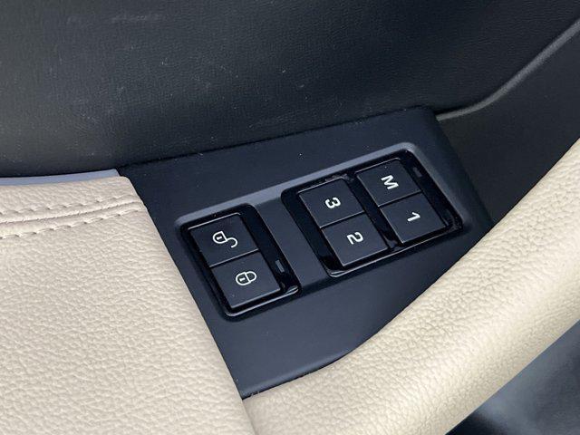 Photo of 2019 Black Jaguar F-PACE