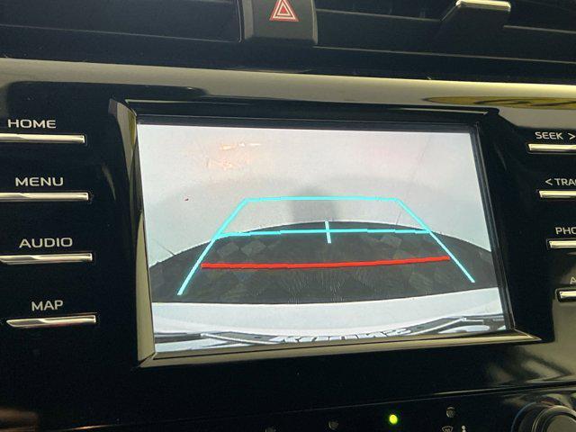 Photo of 2019 Super White Toyota Camry