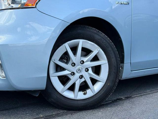 Photo of 2012 Blue Toyota Prius v