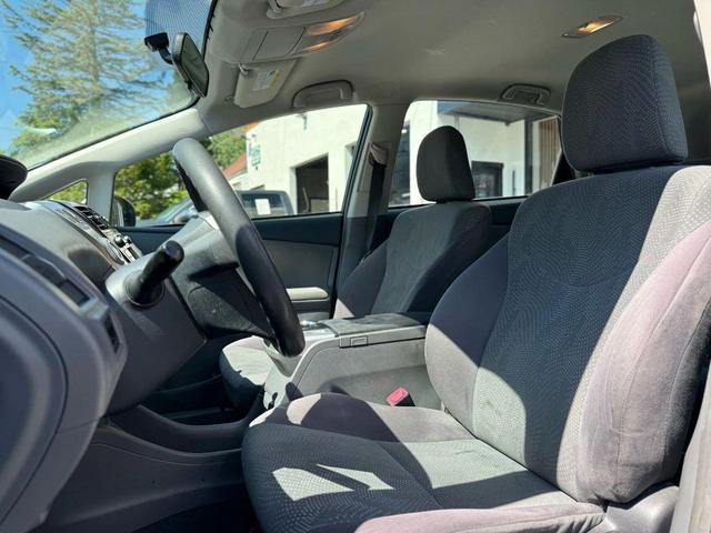 Photo of 2012 Blue Toyota Prius v