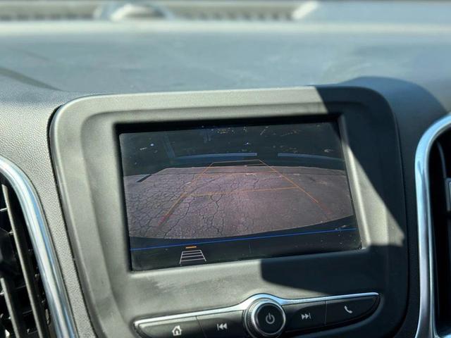 Photo of 2018 Gold Chevrolet Equinox