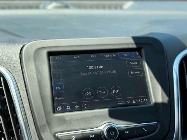 Photo of 2018 Gold Chevrolet Equinox