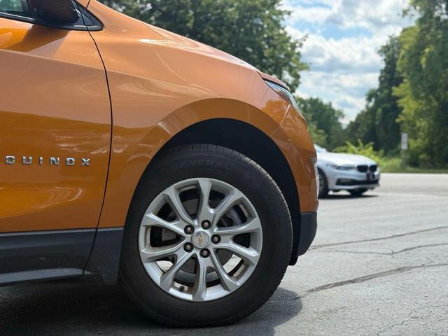 Photo of 2018 Gold Chevrolet Equinox
