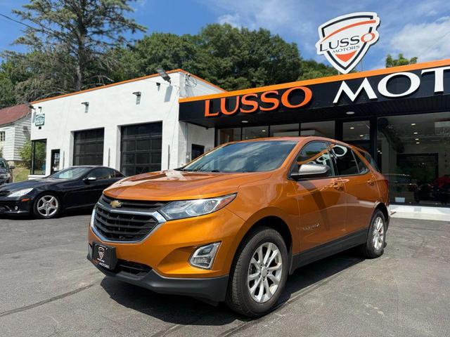 Photo of 2018 Gold Chevrolet Equinox